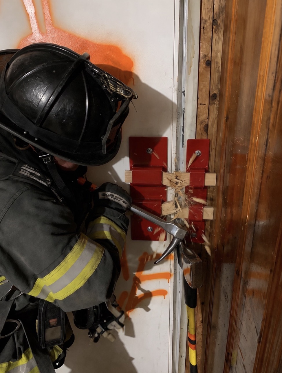 Force Plates "Dual Locks" Forcible Entry Kit